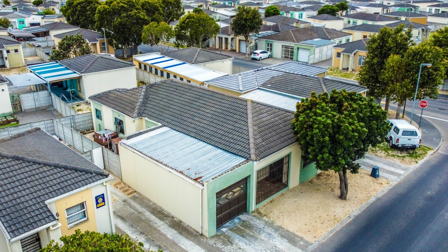 4 Bedroom Property for Sale in Sunset Glen Western Cape